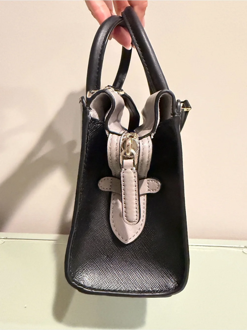 Kate Spade Black and Grey Small Purse